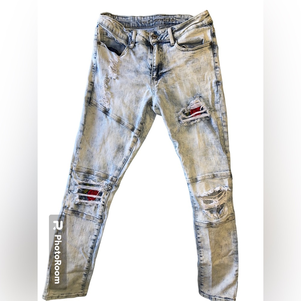 Ripped men’s skinny jeans